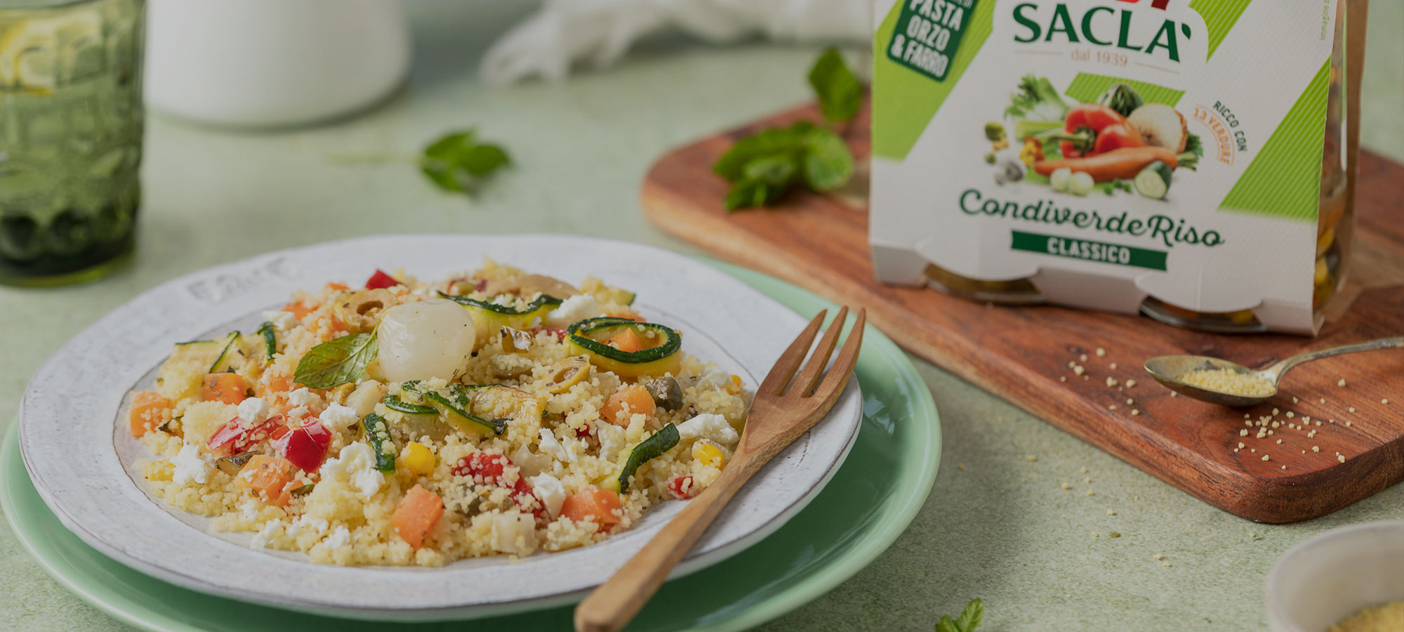Cous cous freddo con Condiverde Riso Classico, feta, zucchine grigliate e menta