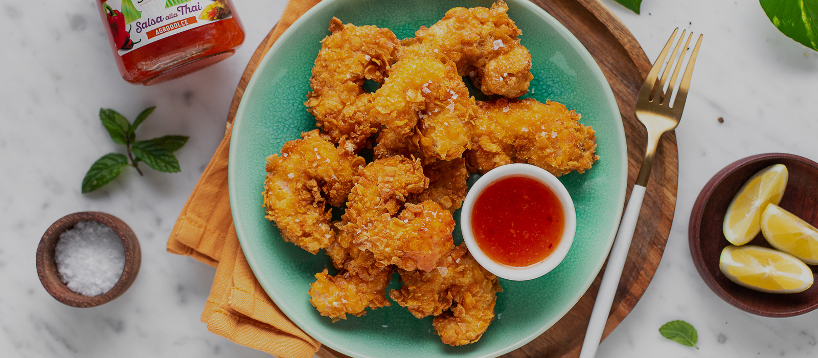 Gamberoni in crosta di corn flakes con Salsa Thai